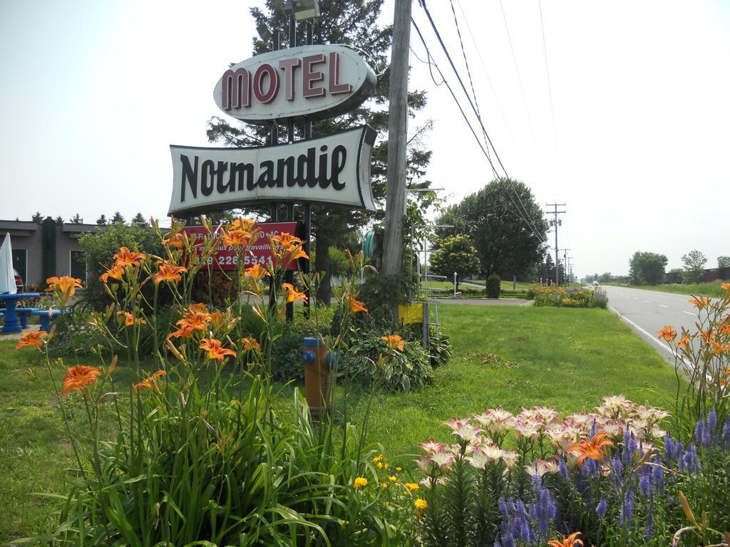 Motel Normandie Louiseville Exterior photo