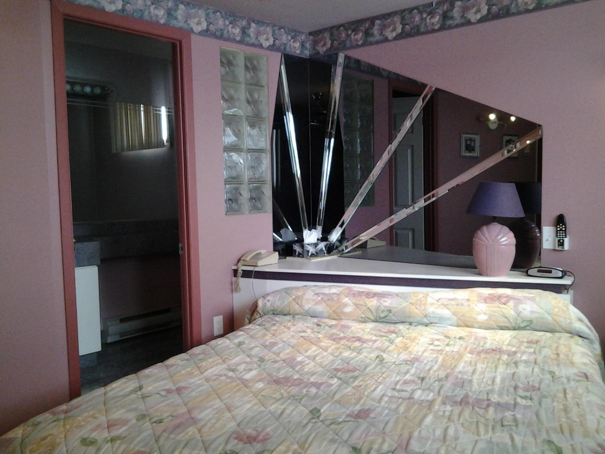 Motel Normandie Louiseville Room photo