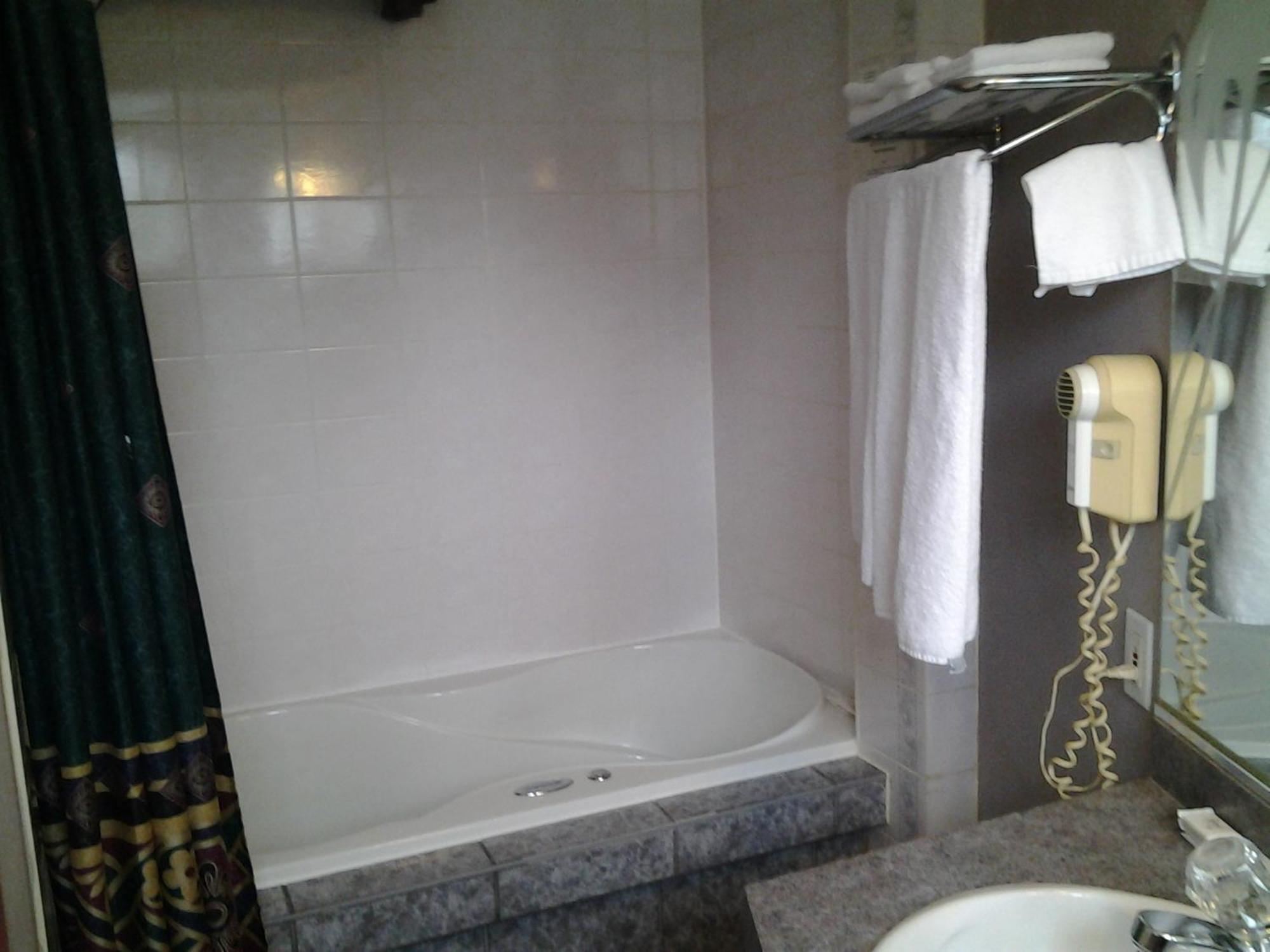 Motel Normandie Louiseville Room photo