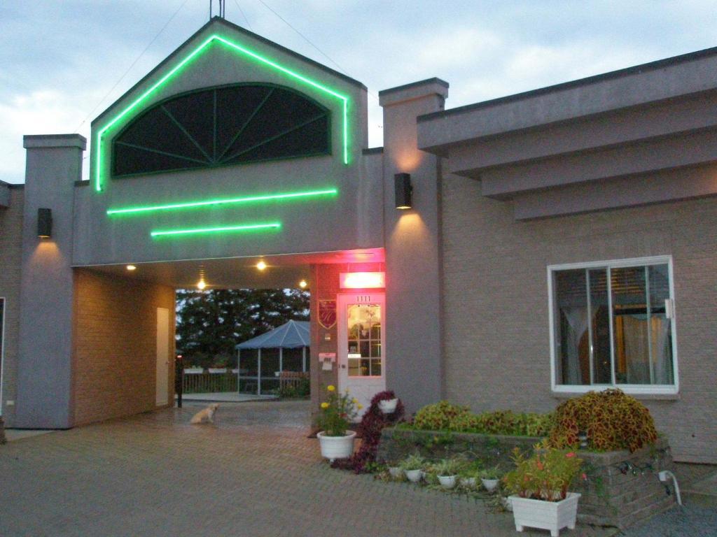 Motel Normandie Louiseville Exterior photo
